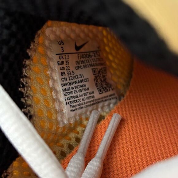 Nike Air Presto Sesame Bright Mandarin size 3 new - Picture 12 of 13